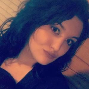 Meet your Posher, Casey